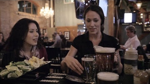 Food and beverage server