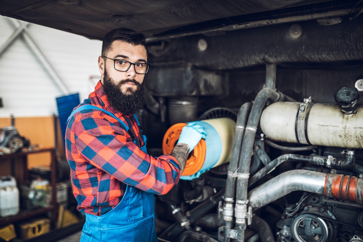 Machine operators and inspectors, electrical apparatus manufacturing WorkBC